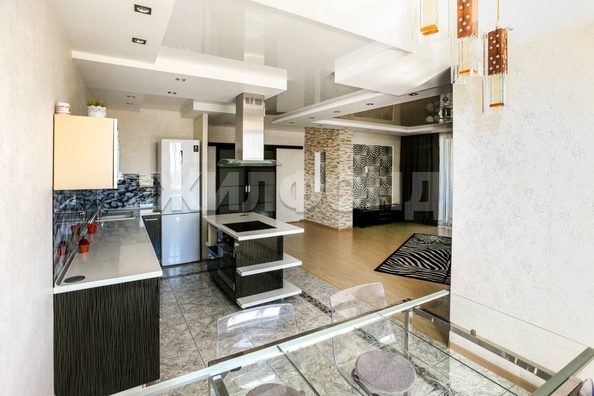 
  Продается 3-комн. квартира, 111.3 м², Приречная ул
. Фото 5.
