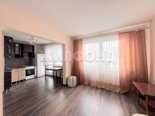 
  Продается 1-комн. квартира, 35 м², Взлетная ул, д. 109
. Фото 1.