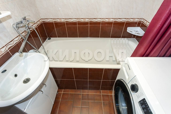 
  Продается 2-комн. квартира, 53.6 м², Лазурная ул, д. 22
. Фото 8.