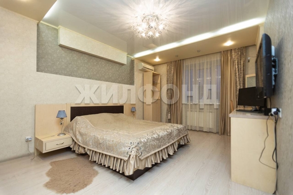 
  Продается 4-комн. квартира, 151 м², Профинтерна ул, д. 38а
. Фото 1.