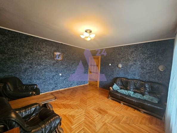 
  Продается 3-комн. квартира, 70 м², Строителей пр-кт, д. 34
. Фото 7.