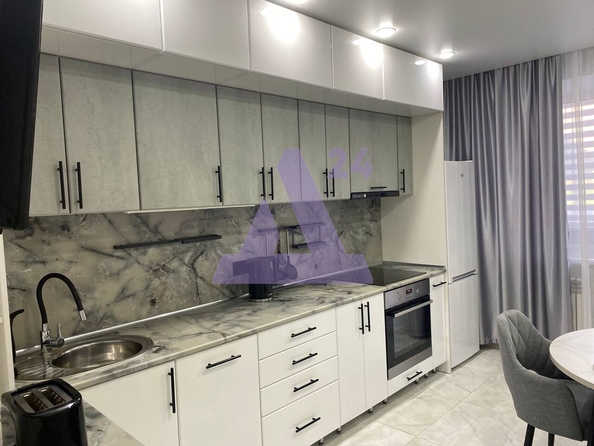 
  Продается 2-комн. квартира, 53 м², ЖК Радужный, Анатолия, 90, 3 очередь
. Фото 8.