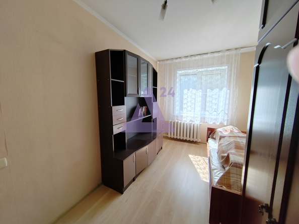 
  Продается 3-комн. квартира, 60.9 м², 50 лет СССР ул, д. 37
. Фото 8.