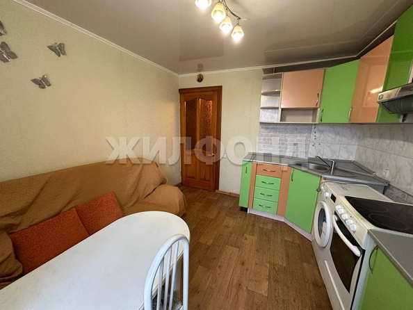 
  Продается 1-комн. квартира, 33 м², Малахова ул
. Фото 3.