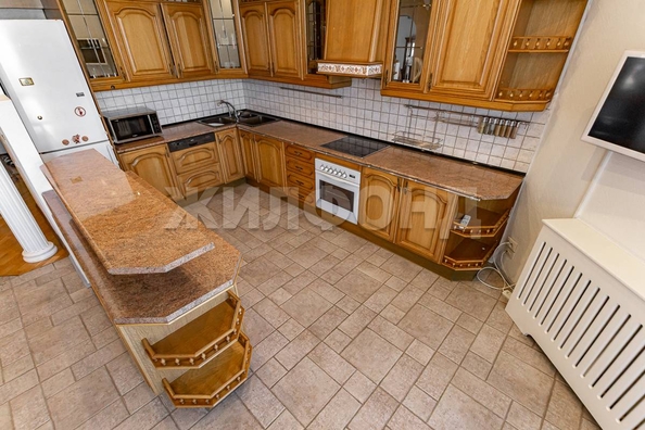 
  Продается 3-комн. квартира, 179.8 м², Партизанская ул
. Фото 11.