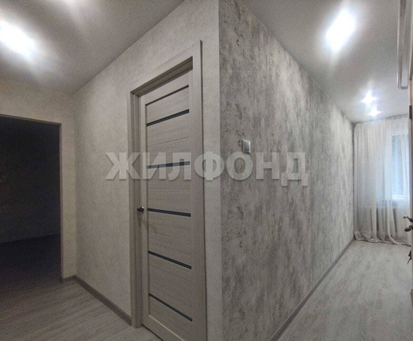 
  Продается 3-комн. квартира, 51.8 м², Антона Петрова ул
. Фото 8.