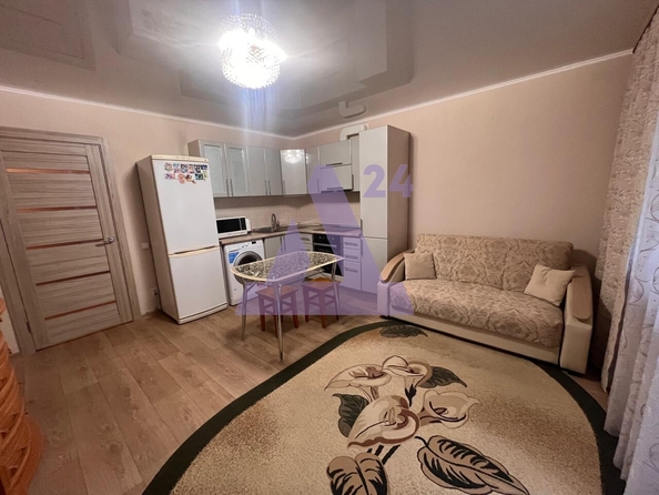 
  Продается 1-комн. квартира, 43 м², Лазурная ул, д. 58
. Фото 1.