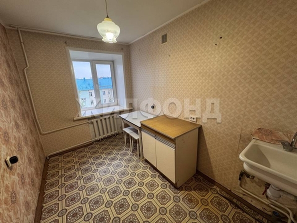 
  Продается 4-комн. квартира, 74 м², Космонавтов ул
. Фото 15.