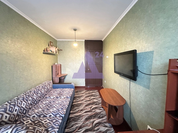 
  Продается 3-комн. квартира, 56.8 м², Германа Титова ул, д. 42
. Фото 2.