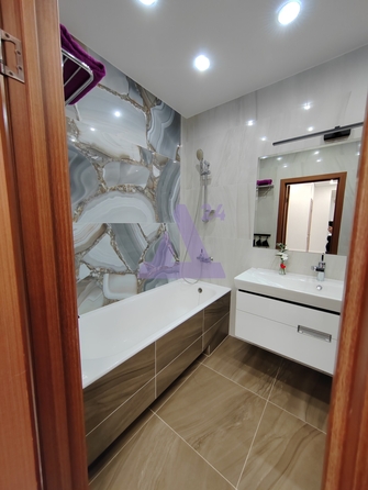 
  Продается 4-комн. квартира, 97.4 м², Новгородская ул, д. 26А
. Фото 13.