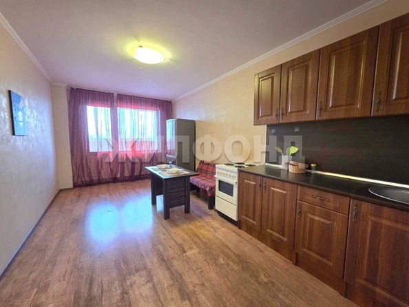 
  Продается 2-комн. квартира, 44.8 м², Сергея Ускова ул
. Фото 1.