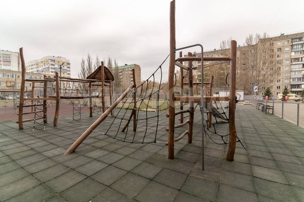 
  Продается 4-комн. квартира, 88.5 м², Юрина ул
. Фото 29.