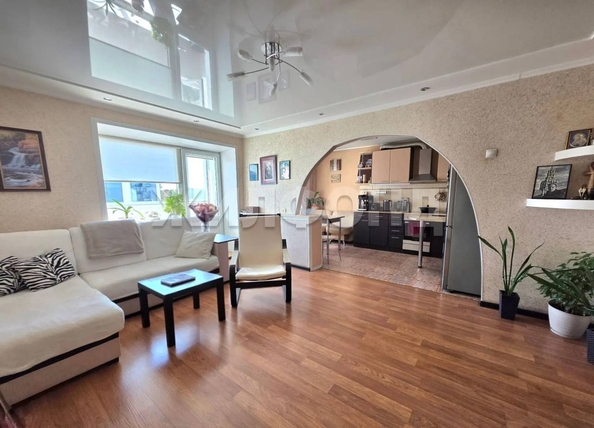 
  Продается 4-комн. квартира 82.8 м². Фото 1.