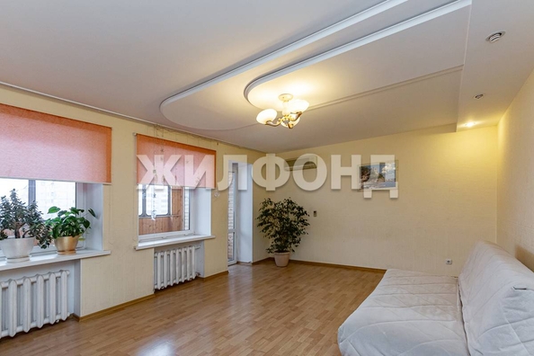
  Продается 4-комн. квартира 217.6 м². Фото 3.