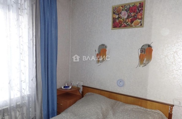 
   Продам 4-комнатную, 77 м², Комарова ул, 21

. Фото 5.
