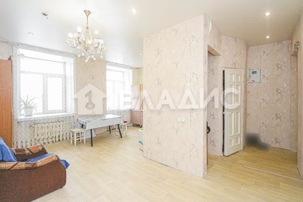 
   Продам 2-комнатную, 49.9 м², Гвардейская ул, 2

. Фото 5.