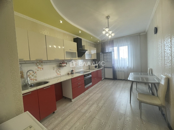 
   Продам 3-комнатную, 83.3 м², Ключевская ул, 4В

. Фото 8.