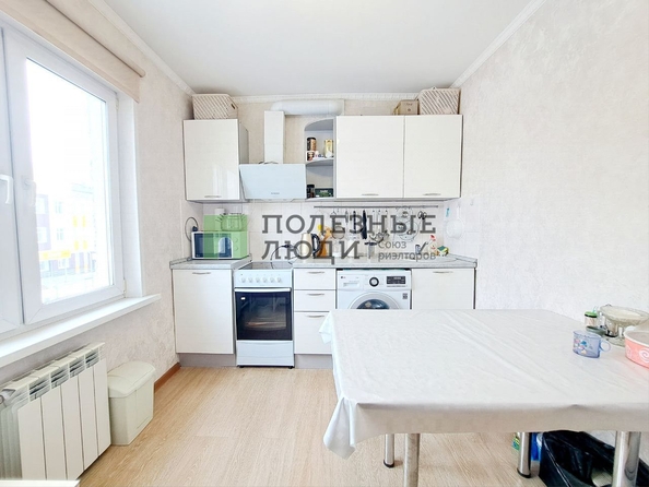 
   Продам 2-комнатную, 49.1 м², Строителей ул, 26

. Фото 2.