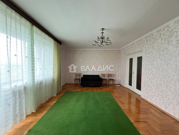 
   Продам 3-комнатную, 85.8 м², Бабушкина ул, 32

. Фото 8.