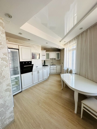 
   Продам 3-комнатную, 88.8 м², Комсомольская ул, 1В

. Фото 4.