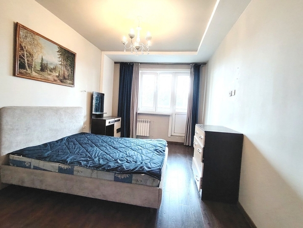 
   Продам 2-комнатную, 65.6 м², Бабушкина ул, 178

. Фото 4.