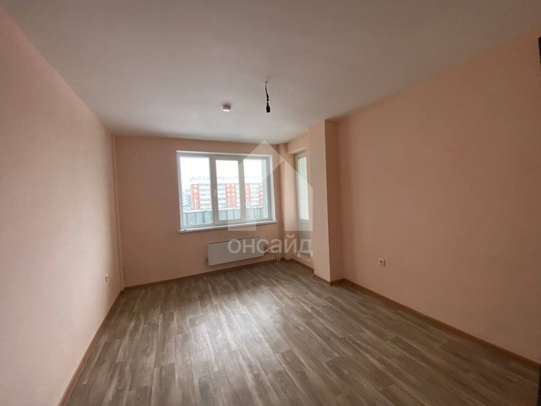 
   Продам 3-комнатную, 74 м², Виктора Военнова ул, 8

. Фото 2.