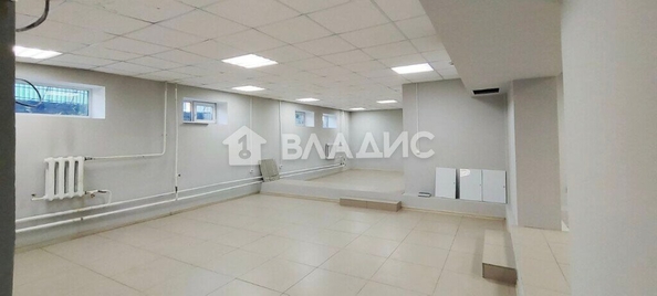 
  Продается универсальное помещение, 100.8 м², Трубачеева ул, д. 69
. Фото 4.