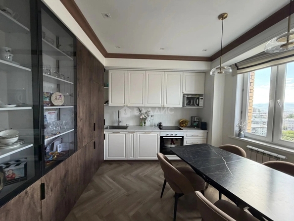 
  Продам 3-комн. квартиру 75.14 м², в ЖК Октябрь. Фото 1.