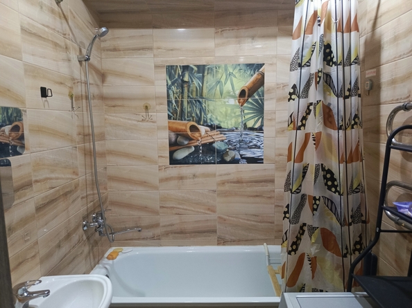 
  Продам 3-комн. квартиру 64.7 м². Фото 8.