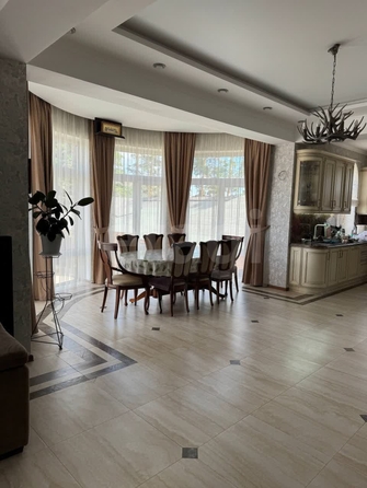 
  Продается дом 700 м². Фото 1.