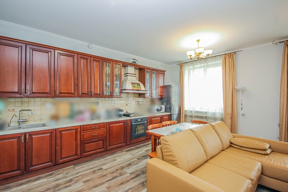 
  Продается 4-комн. квартира 215.1 м². Фото 3.
