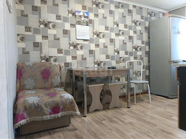 
  Продается 4-комн. квартира 66.8 м². Фото 1.