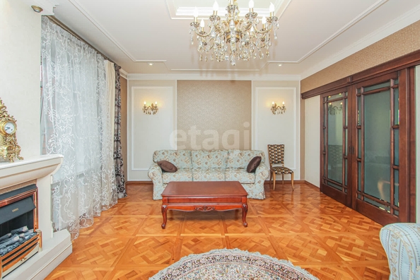 
  Продается 4-комн. квартира 244.6 м². Фото 3.