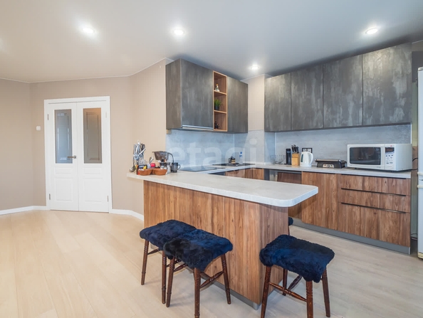 
  Продается 4-комн. квартира 113.2 м². Фото 1.