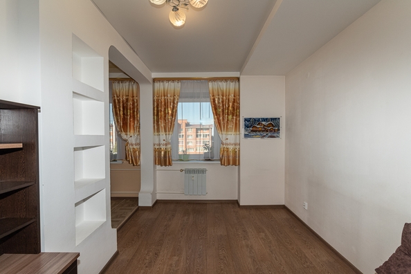 
   Продам 3-комнатную, 74 м², Березовый мкр, 140

. Фото 10.