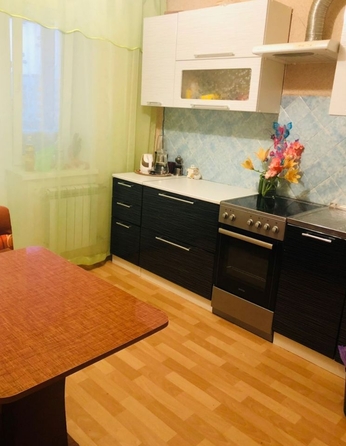 
   Продам 3-комнатную, 65 м², Энгельса ул, 21

. Фото 1.