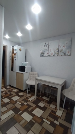 
   Продам 3-комнатную, 54.1 м², Вокзальный мкр, 3

. Фото 2.