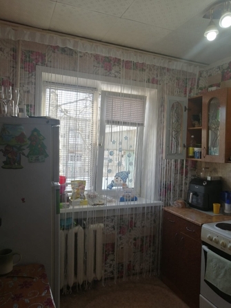 
   Продам 2-комнатную, 48 м², Романтиков ул, 3

. Фото 1.