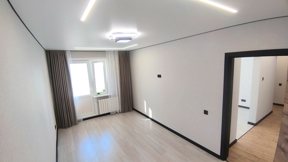 
  Продам 2-комн. квартиру, 54 м², 18 мкр, д. 4
. Фото 9.