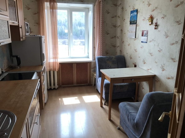 
  Сдается 3-комн. квартира, 60 м², Кирова ул
. Фото 3.