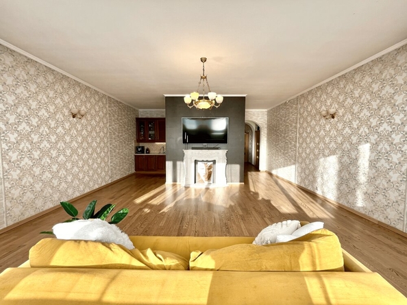
  Продается 3-комн. квартира, 159 м², Гагарина б-р, д. 68В
. Фото 3.