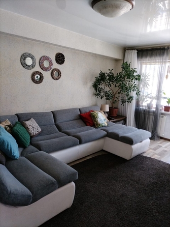 
  Продается 4-комн. квартира, 76.7 м², 212 кв-л, д. 6
. Фото 1.