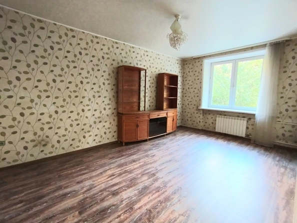 
  Продается 3-комн. квартира, 77 м², 80 кв-л, д. 6
. Фото 7.