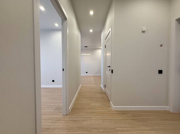 
  Продается 3-комн. квартира 63 м², в ЖК Квартал Стрижи, 3 очередь, дом 2. Фото 4.