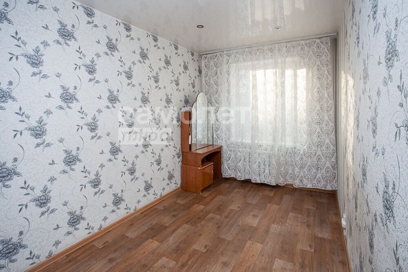 
   Продам 3-комнатную, 58.7 м², Гагарина тер, 142

. Фото 3.