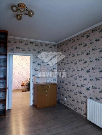 
   Продам 1-комнатную, 40.6 м², Сибиряков-Гвардейцев (2/3-Л) тер, 28

. Фото 1.