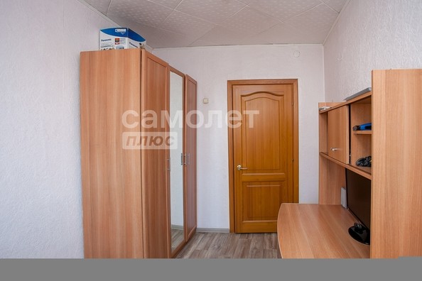 
   Продам 4-комнатную, 61.4 м², Сибиряков-Гвардейцев ул, 13

. Фото 14.