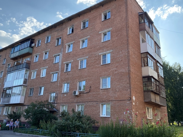 
   Продам 4-комнатную, 61.4 м², Сибиряков-Гвардейцев ул, 13

. Фото 5.