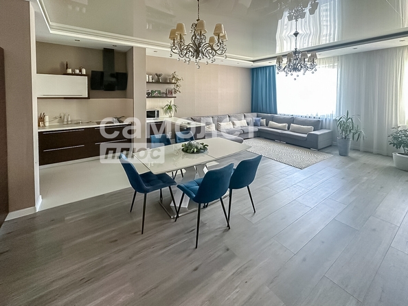 
   Продам 4-комнатную, 138.5 м², Свободы ул, 3

. Фото 5.