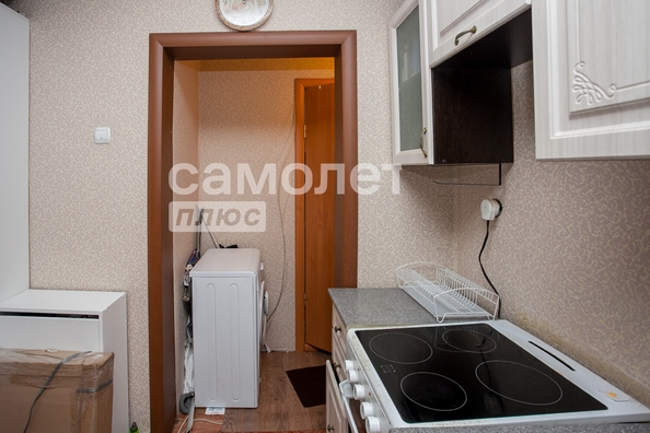 
   Продам 1-комнатную, 21.6 м², Железнякова ул, 10

. Фото 11.